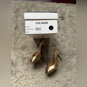 Steve Madden Priya gold leather mule 7.5